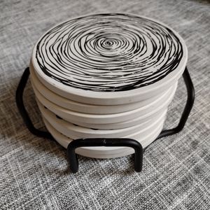 8 piece coaster set with holder